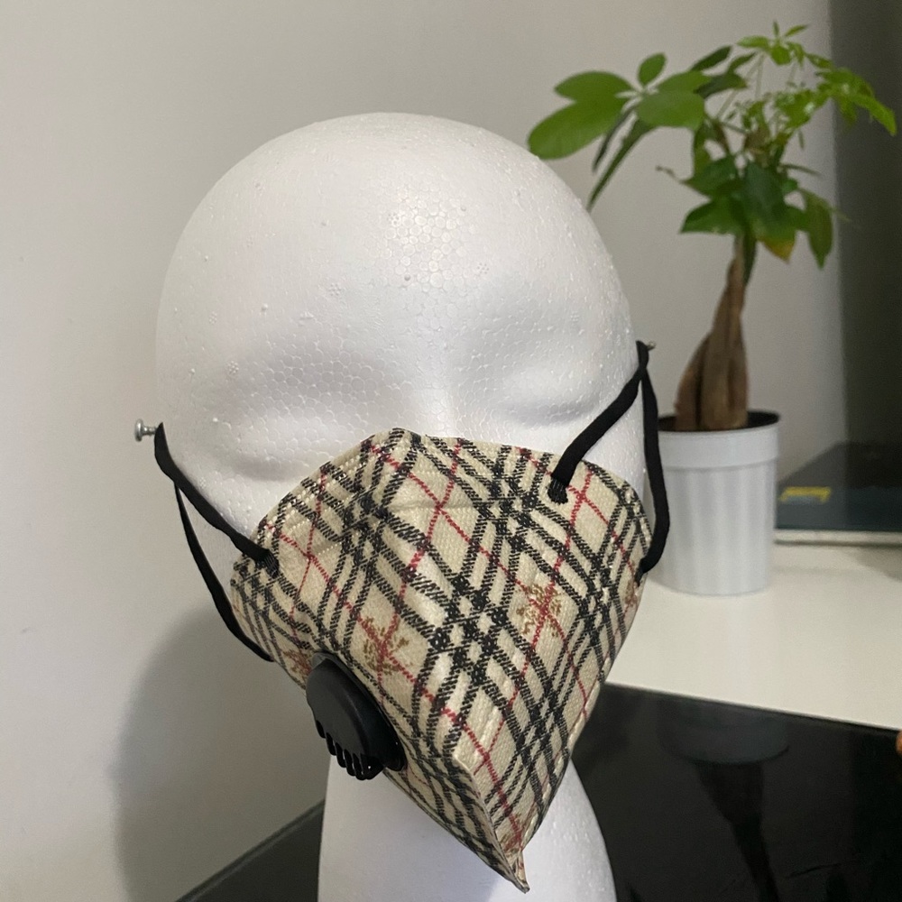 Facemask - Picture 2 of 4